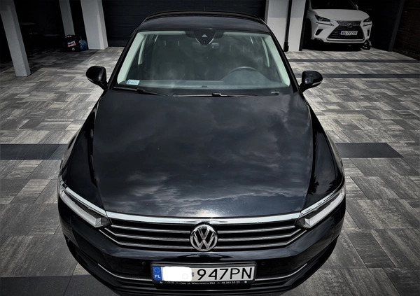 Volkswagen Passat cena 69800 przebieg: 126500, rok produkcji 2017 z Rzeszów małe 742